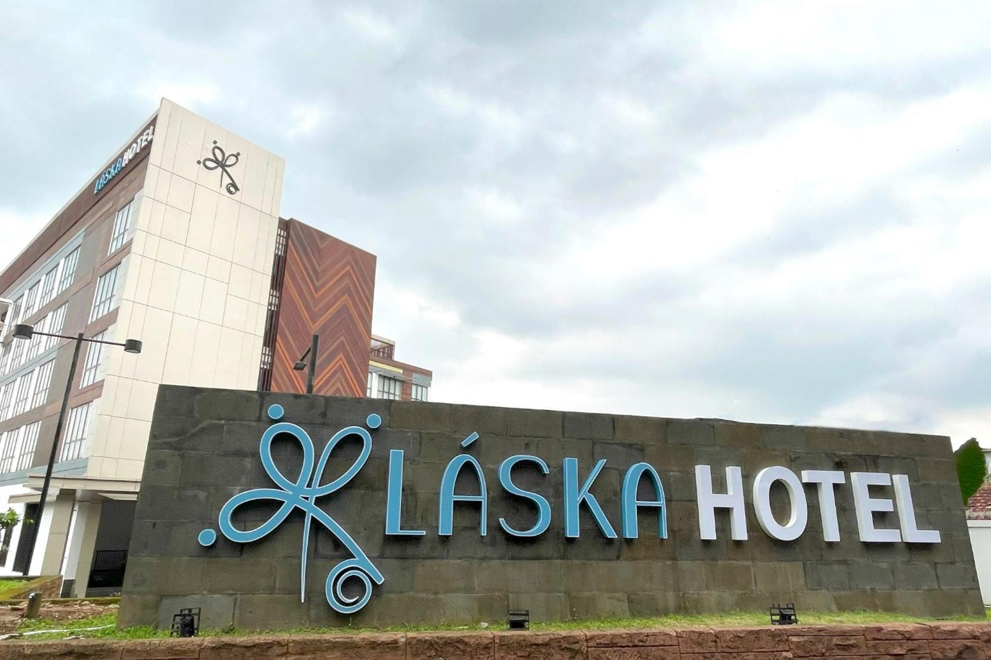 Laska Hotel Sukabumi Exterior photo