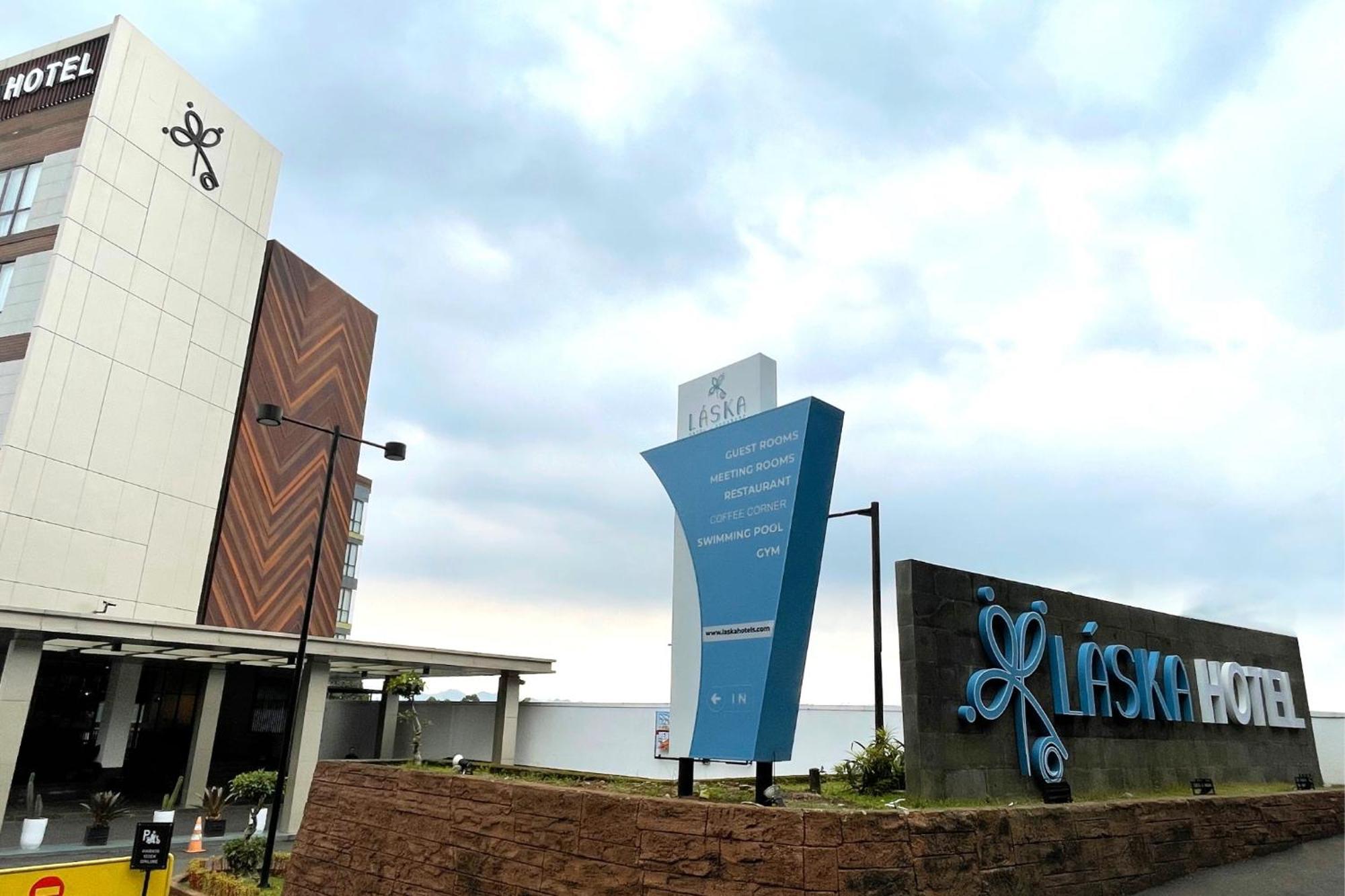 Laska Hotel Sukabumi Exterior photo